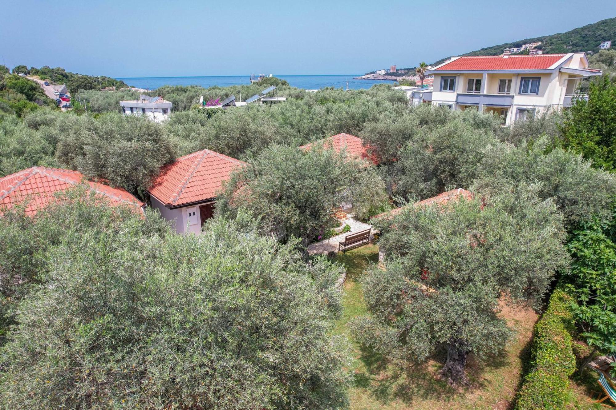 President Bungalows And Apartments Утеха Екстериор снимка