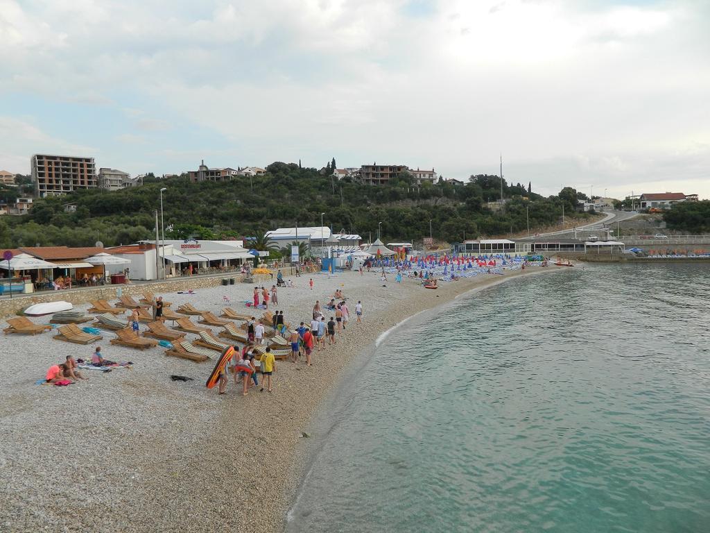 President Bungalows And Apartments Утеха Стая снимка